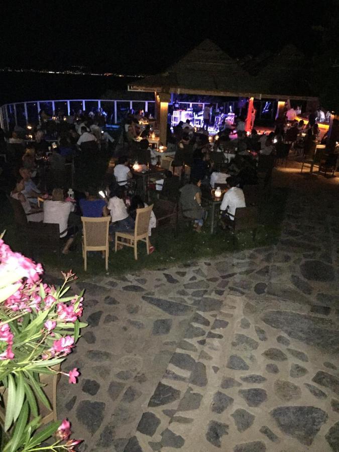 Babaylon Hotel Çeşme Εξωτερικό φωτογραφία