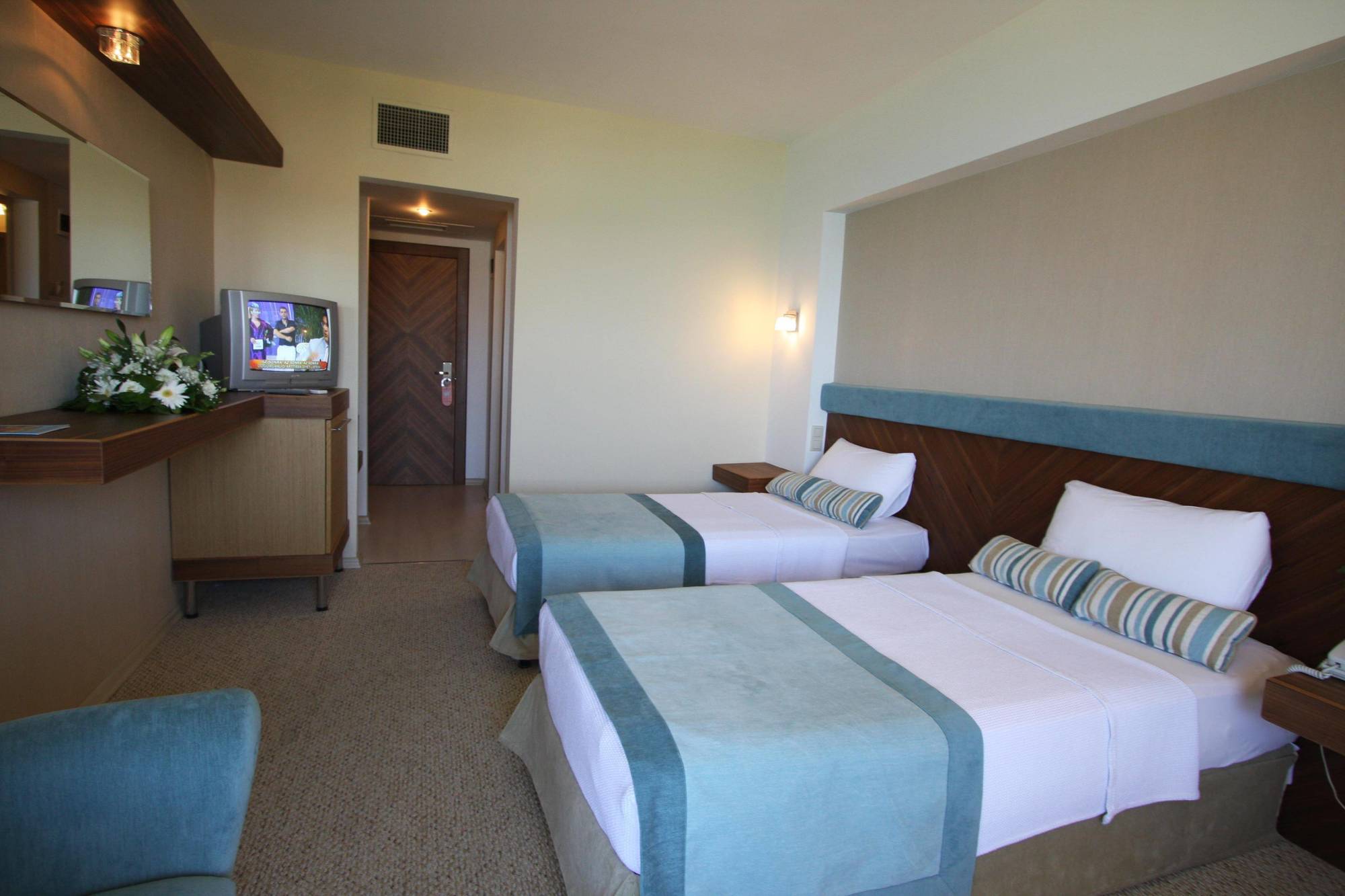 Babaylon Hotel Çeşme Εξωτερικό φωτογραφία
