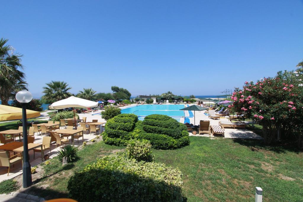 Babaylon Hotel Çeşme Εξωτερικό φωτογραφία