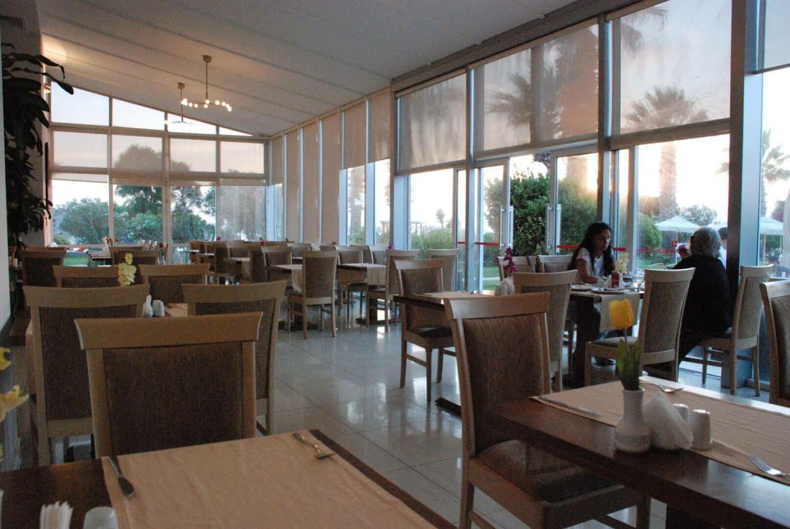 Babaylon Hotel Çeşme Εξωτερικό φωτογραφία