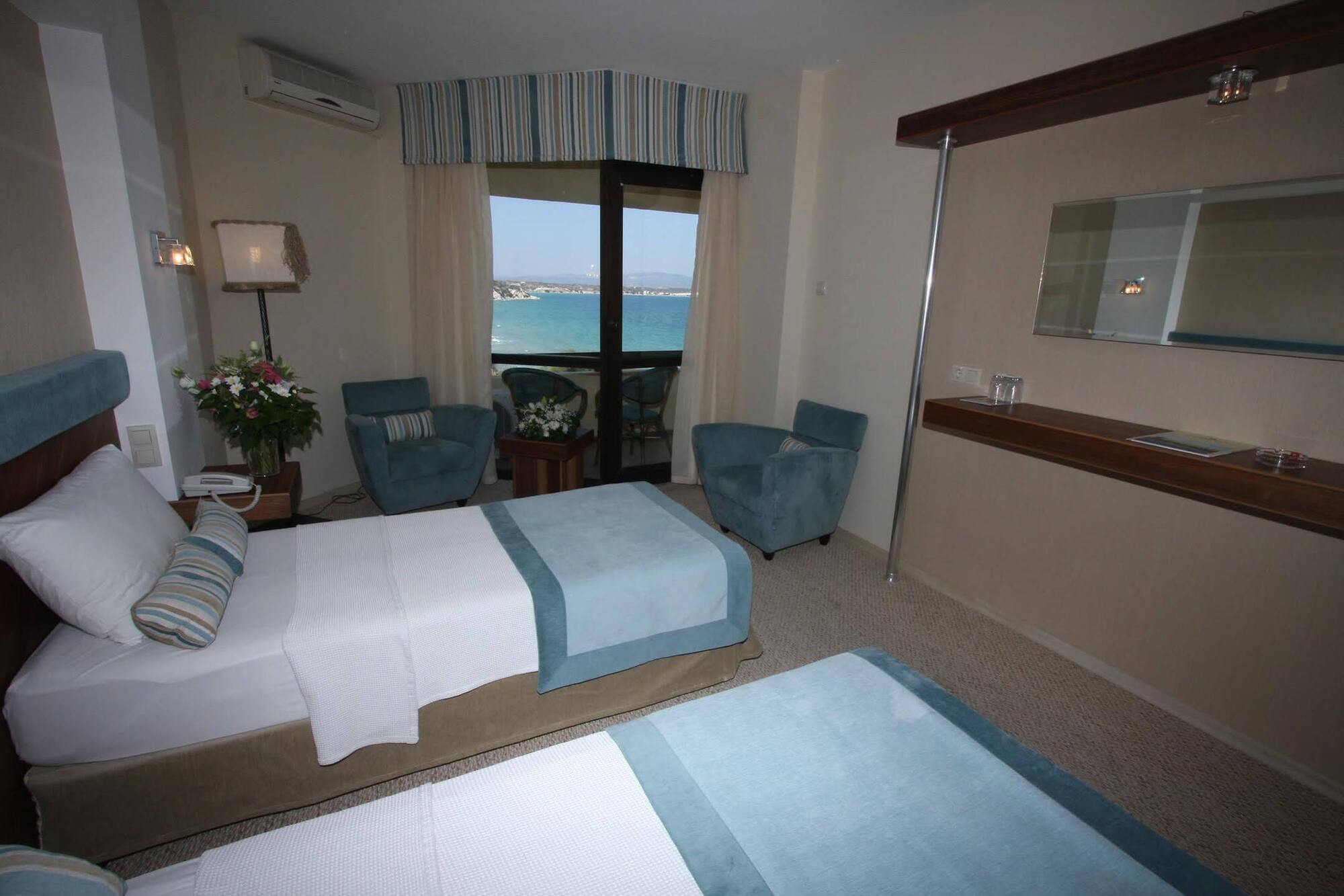 Babaylon Hotel Çeşme Δωμάτιο φωτογραφία